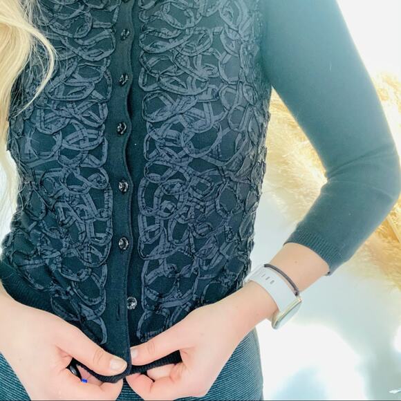HWR MONOGRAM ANTHROPOLOGIE Black Ribbon Swirls Cardigan Button Crop Sweater S - Picture 4 of 8